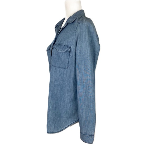 Old Navy Classic chambray medium wash women’s button down shirt Size S - Picture 5 of 15